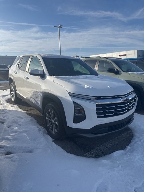 New 2026 Chevrolet Equinox LT w/ Convenience Package II image 3