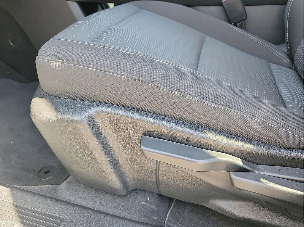 Used 2025 Chevrolet Equinox LT image 12