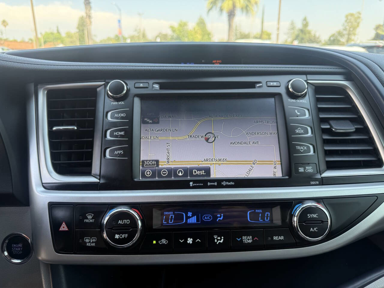 Used 2018 Toyota Highlander XLE image 20