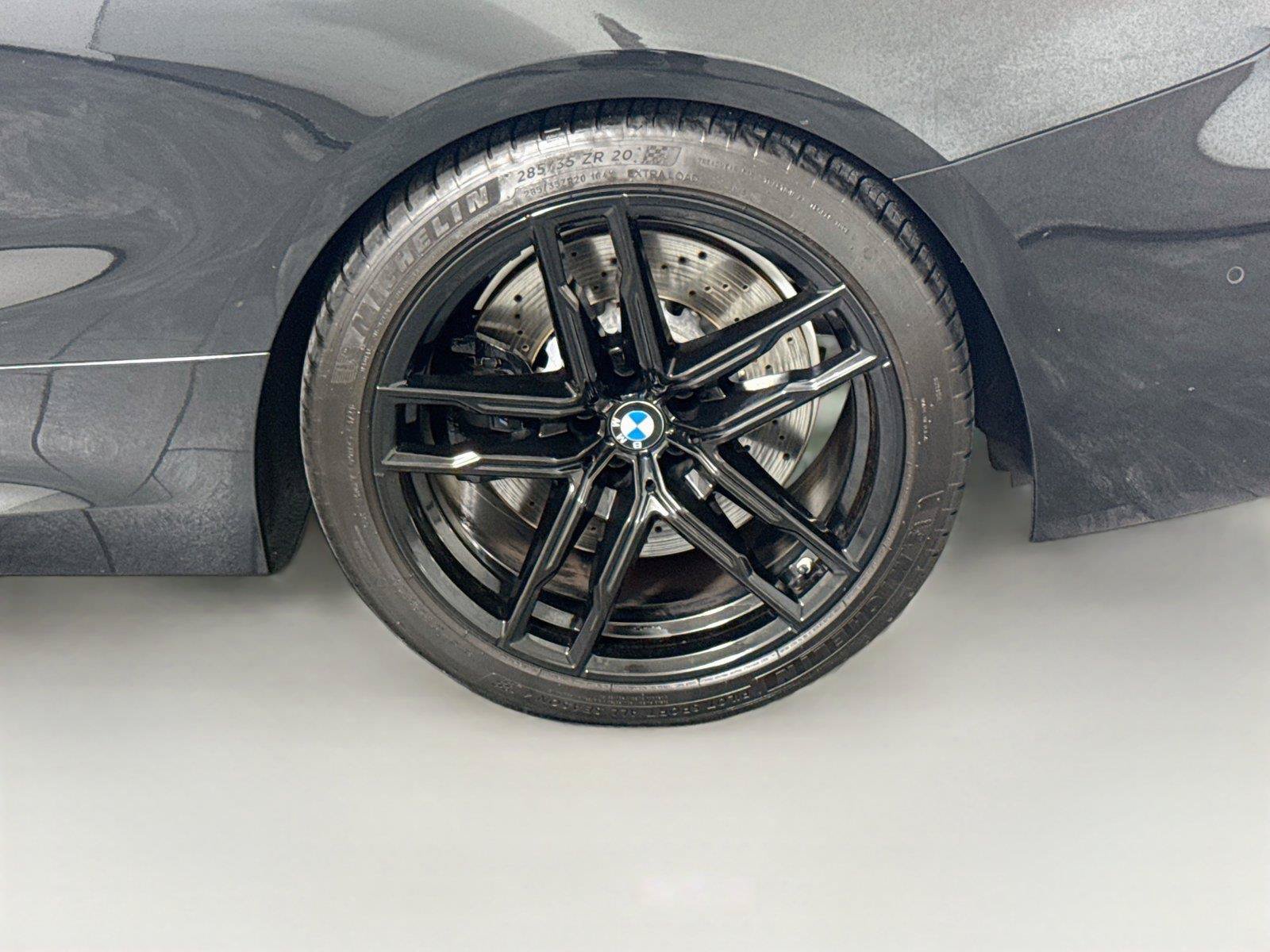Used 2022 BMW M8 Competition w/ M Carbon Exterior Package AWD/4WD image 34