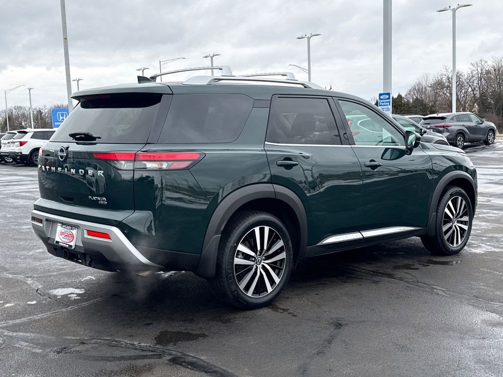 Used 2024 Nissan Pathfinder Platinum w/ Cargo Package image 11