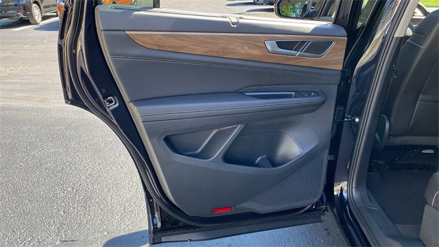 New 2026 Volkswagen Atlas SE image 25