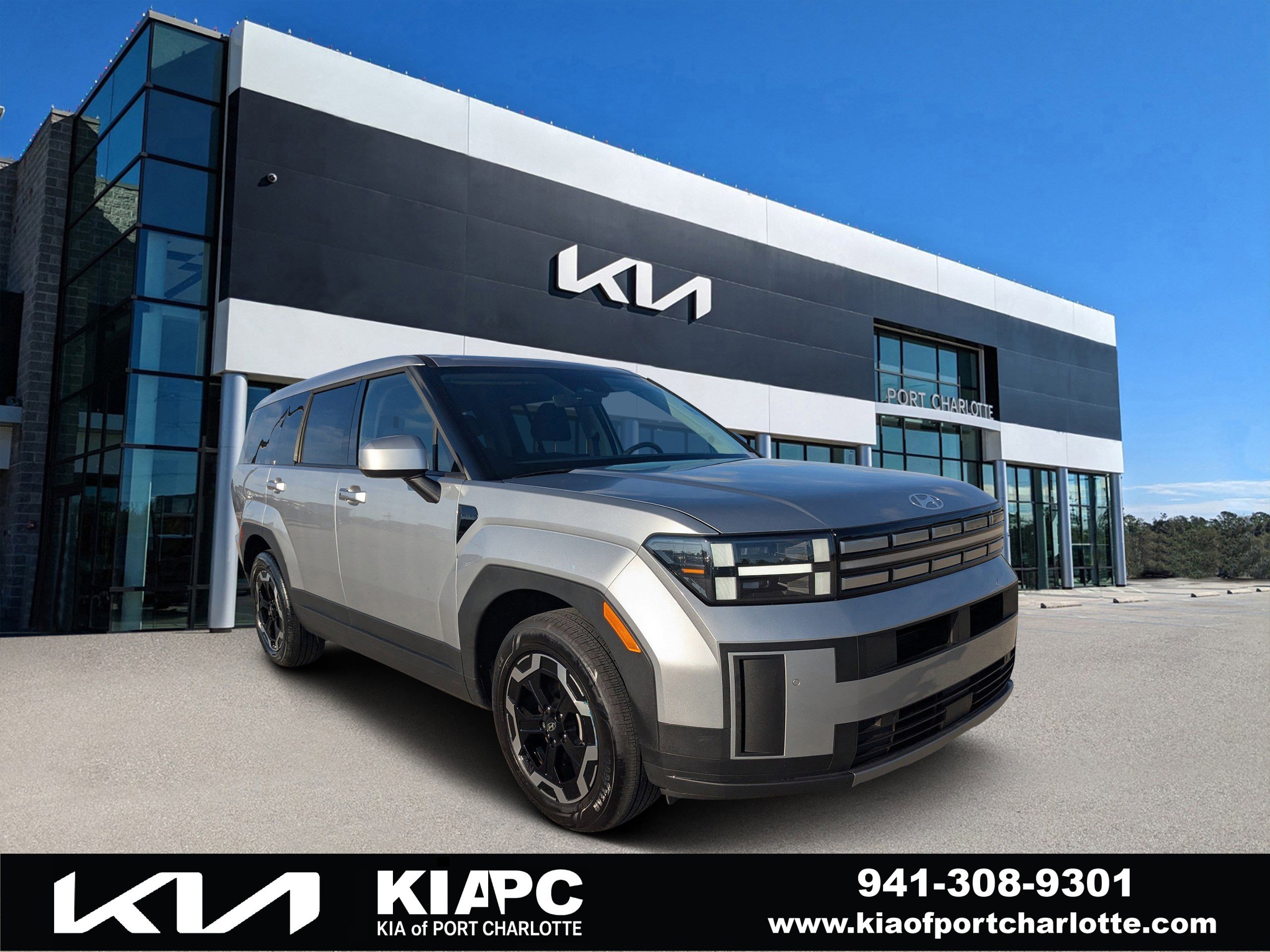 Used 2025 Hyundai Santa Fe SE