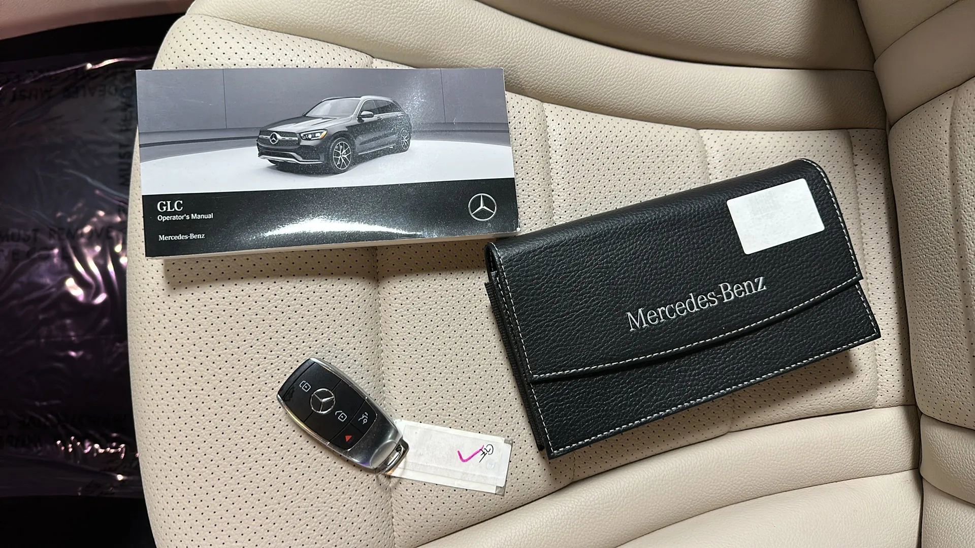 Used 2022 Mercedes-Benz GLC 300 GLC 300 4MATIC Sport Utility 4 image 30