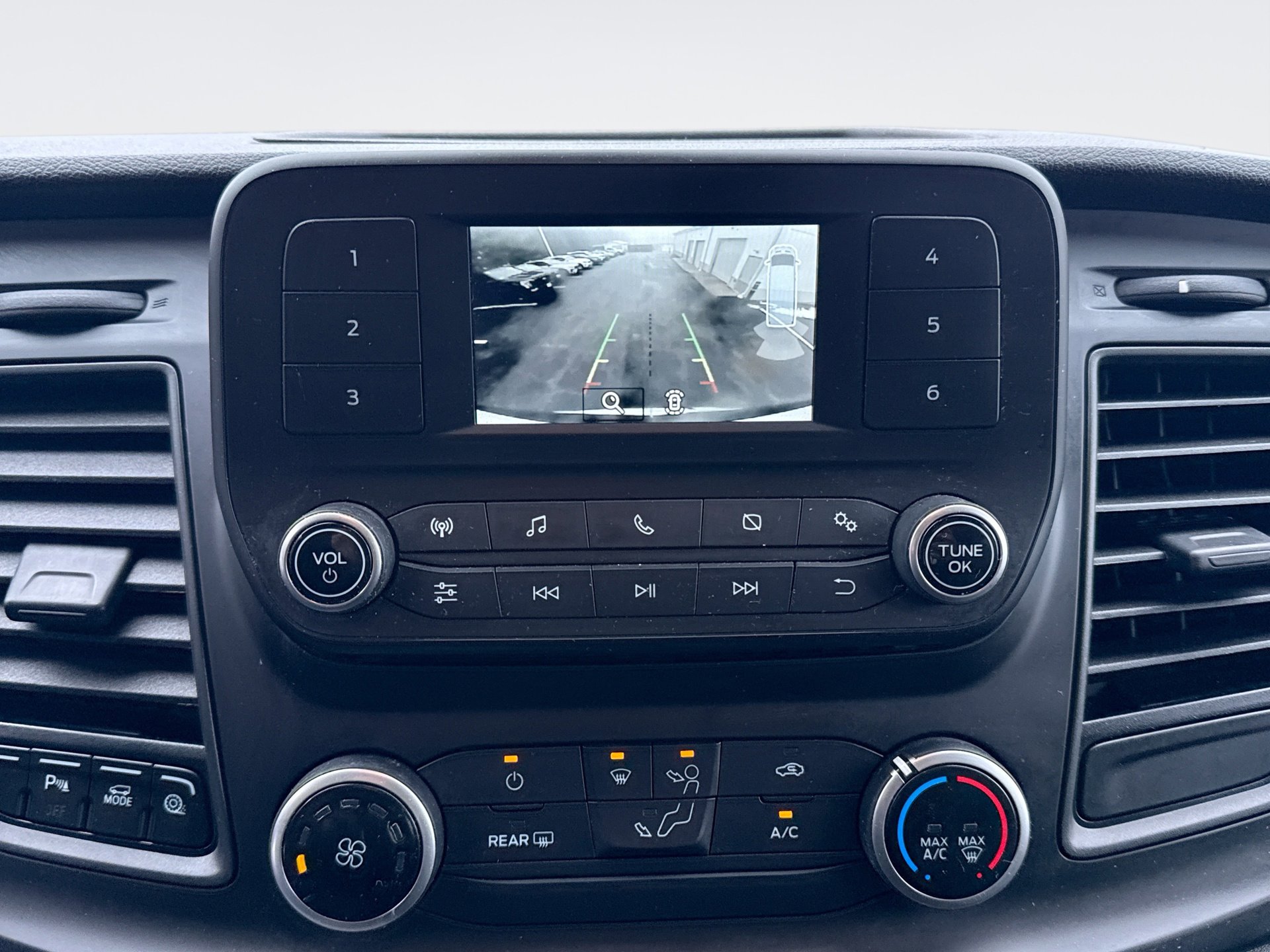 Used 2020 Ford Transit 150 XL image 15