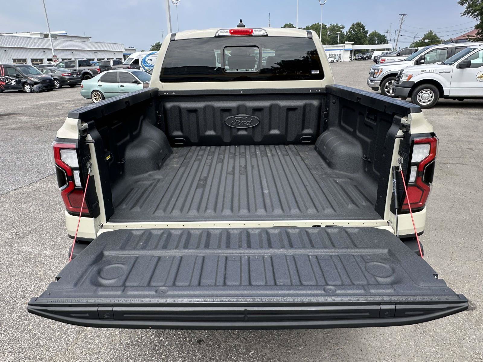 Used 2025 Ford Ranger Raptor AWD/4WD image 28