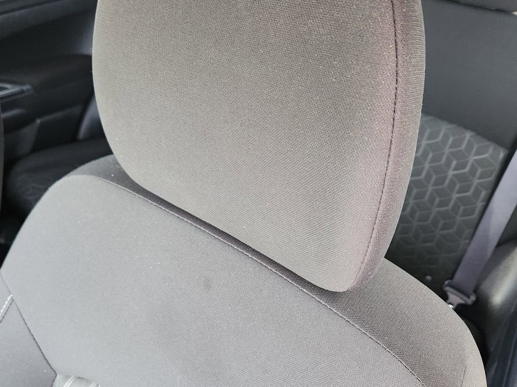 Used 2025 Mitsubishi Outlander Sport ES image 14