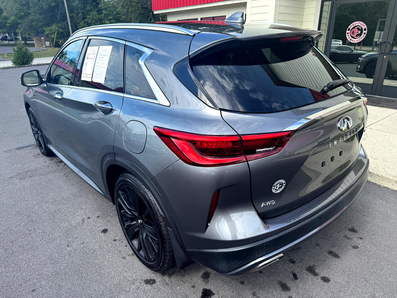 Used 2021 INFINITI QX50 Luxe w/ Appearance Package image 4