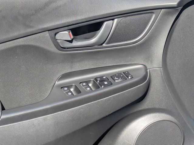 Used 2023 Hyundai Kona SEL image 10