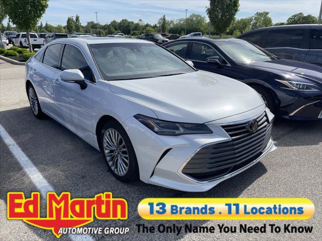 Certified 2019 Toyota Avalon Limited FWD image 1