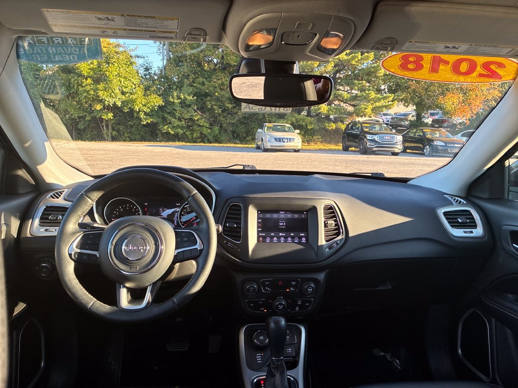 Used 2018 Jeep Compass Latitude w/ Popular Equipment Group AWD/4WD image 19
