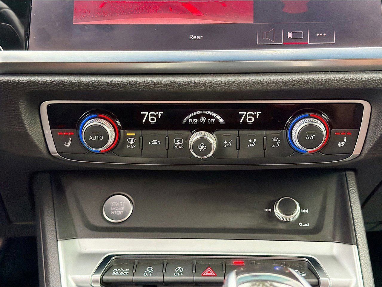 Used 2020 Audi Q3 2.0T Premium w/ Convenience Package image 34