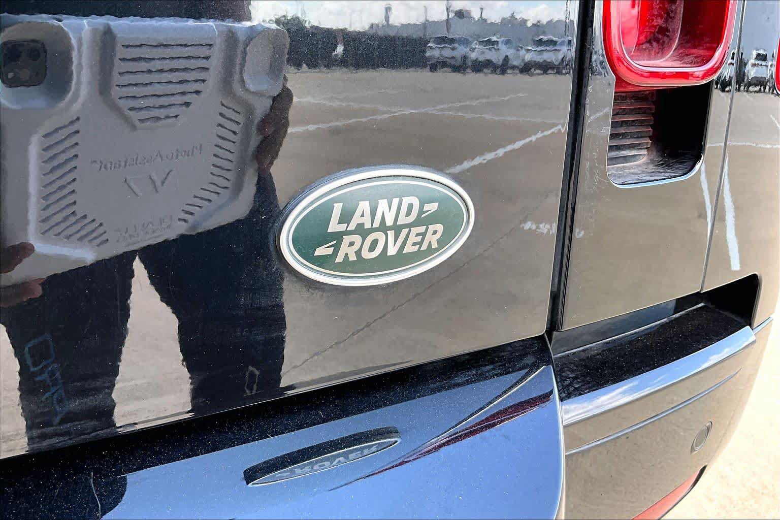 Used 2022 Land Rover Defender 110 X-Dynamic SE AWD/4WD image 10
