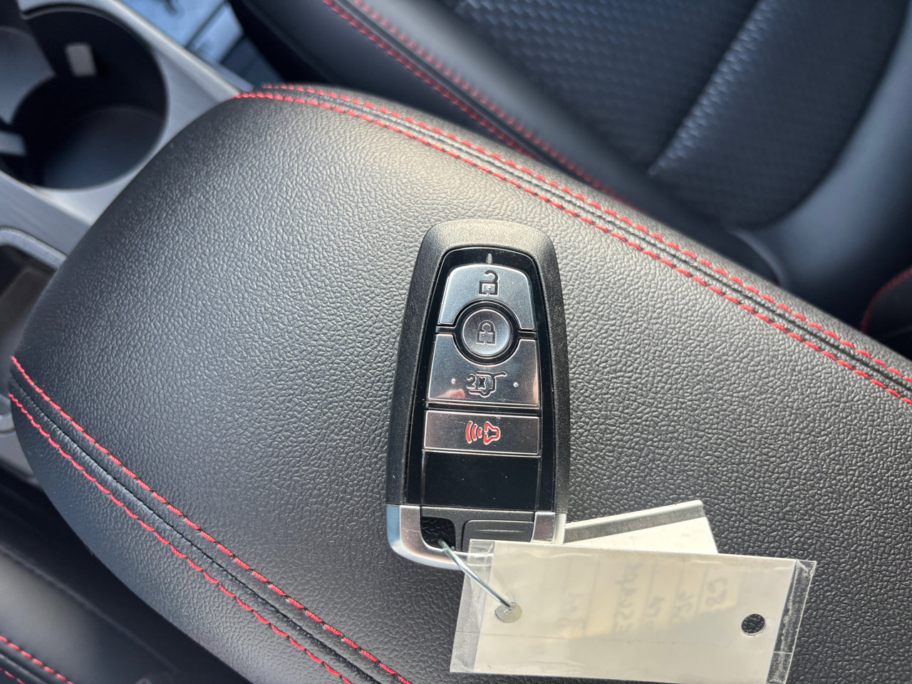 New 2026 Ford Escape ST-Line w/ Tech Pack #1 image 24