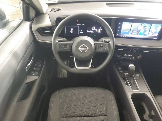 New 2026 Nissan Kicks SV w/ Cold Weather Package FWD image 21