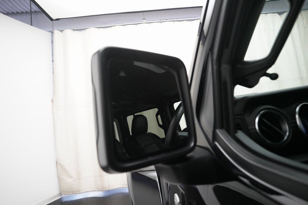 Used 2019 Jeep Wrangler Unlimited Sahara w/ Quick Order Package 24M Moab image 24