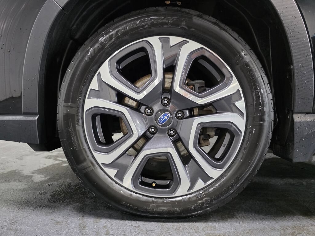 Used 2023 Subaru Ascent Limited w/ Technology Package AWD/4WD image 5