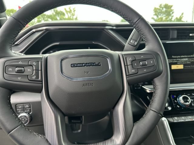 New 2026 GMC Sierra 3500 Denali Ultimate AWD/4WD image 13