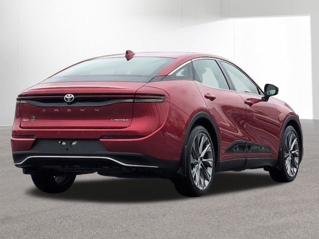 Certified 2023 Toyota Crown Limited image 5