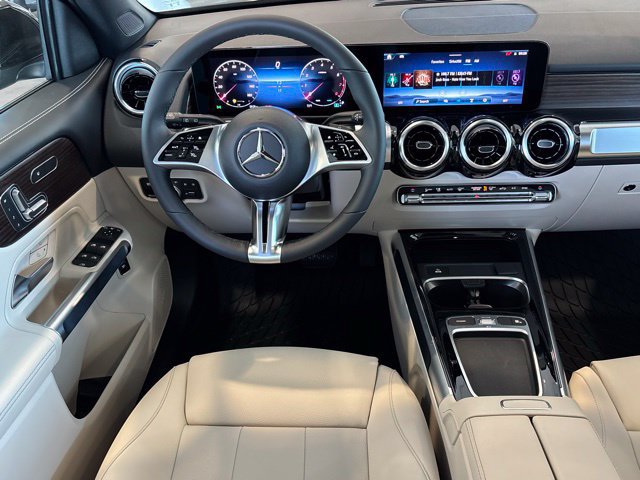 New 2026 Mercedes-Benz GLB 250 4MATIC image 24