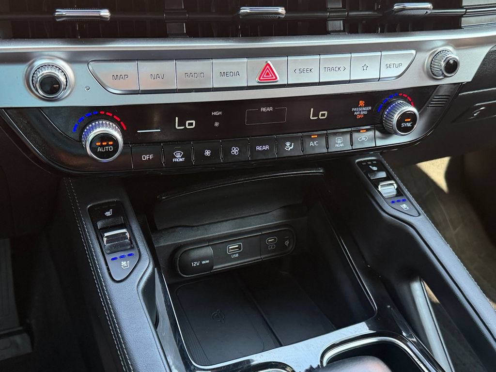Used 2023 Kia Telluride EX w/ EX Captain's Chair Package FWD image 26