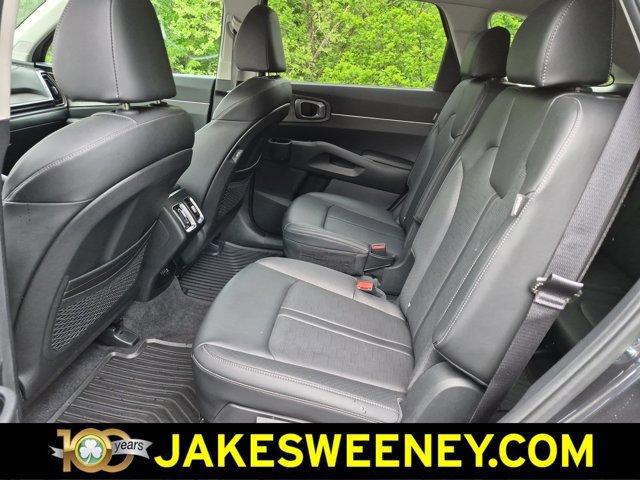 Used 2025 Kia Sorento X-Line EX AWD/4WD image 13