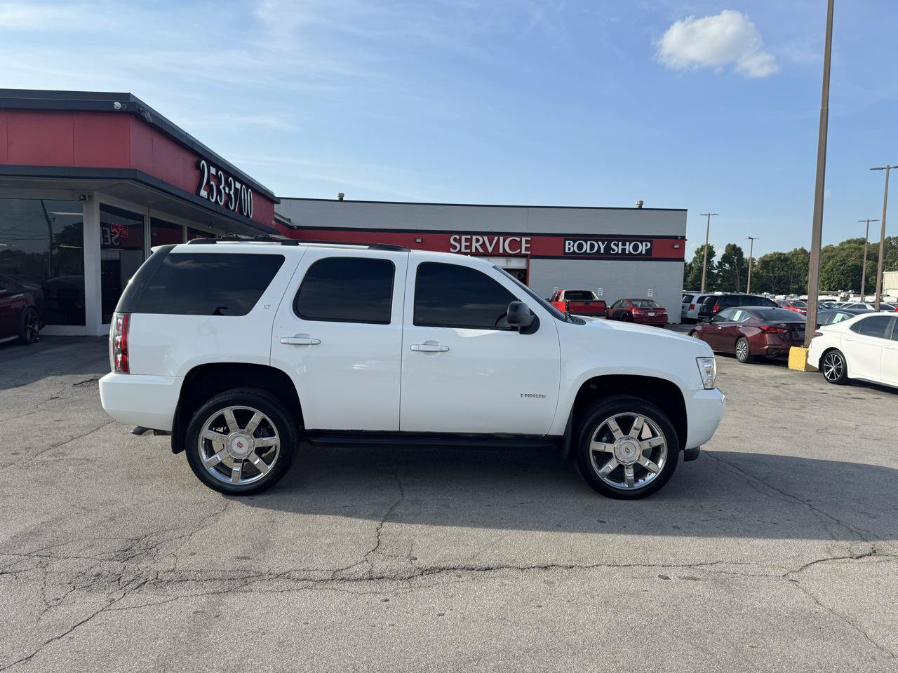 Used 2010 Chevrolet Tahoe LT AWD/4WD image 2