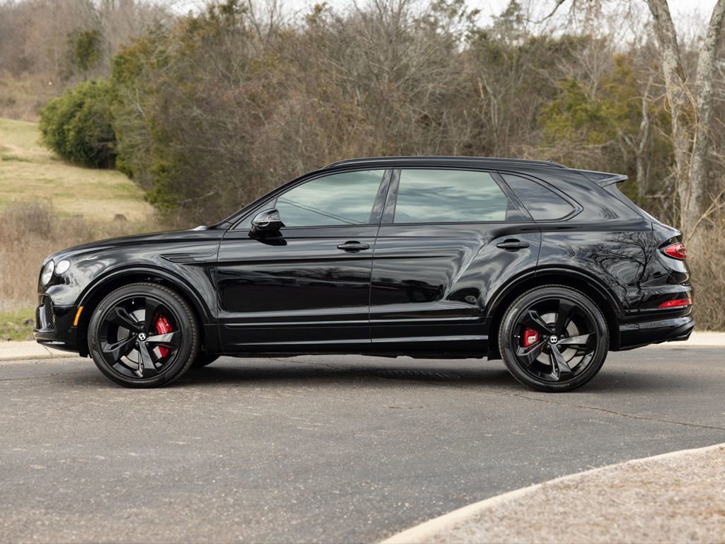 Used 2025 Bentley Bentayga V8 image 8