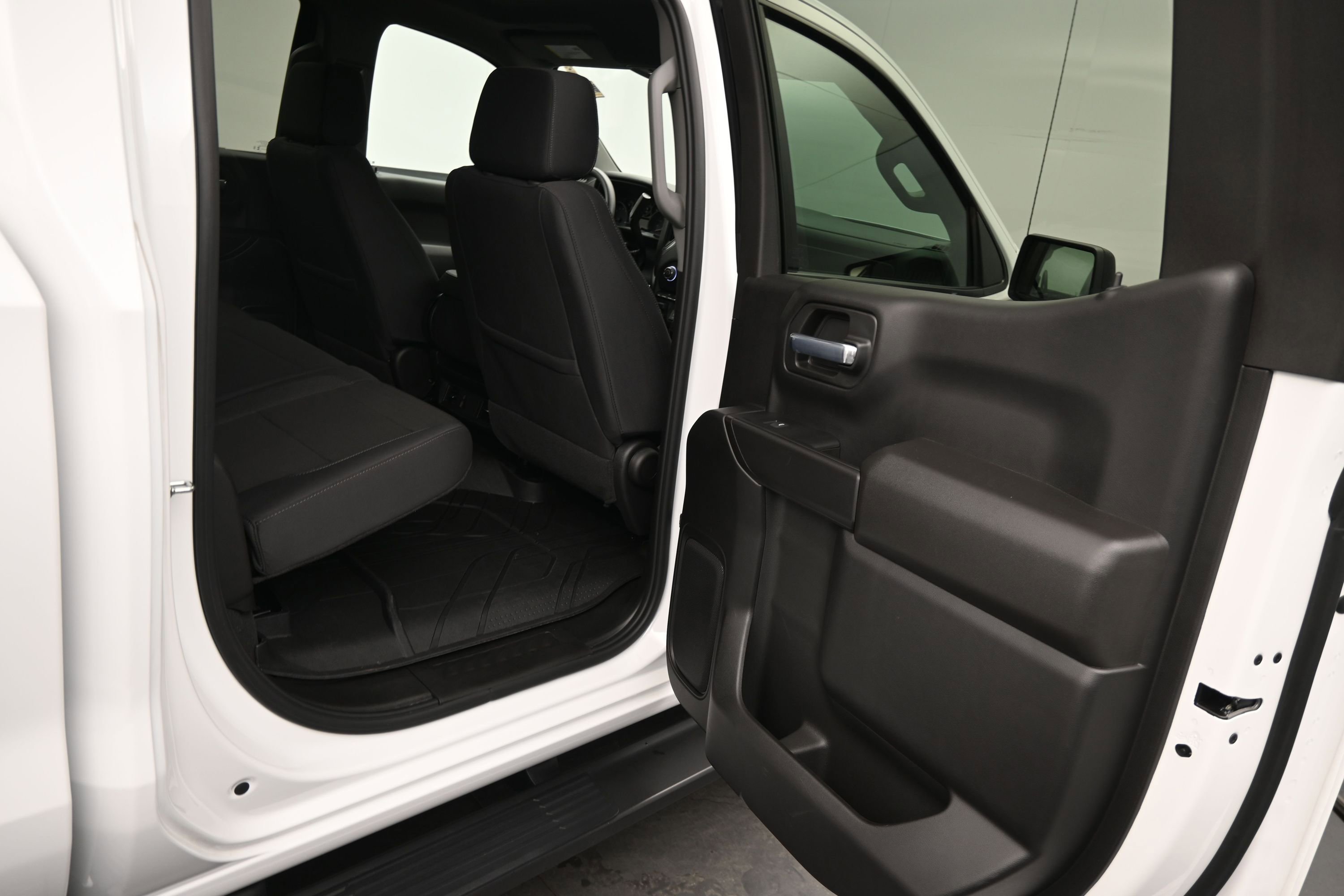 Certified 2026 Chevrolet Silverado 1500 Custom RWD image 12