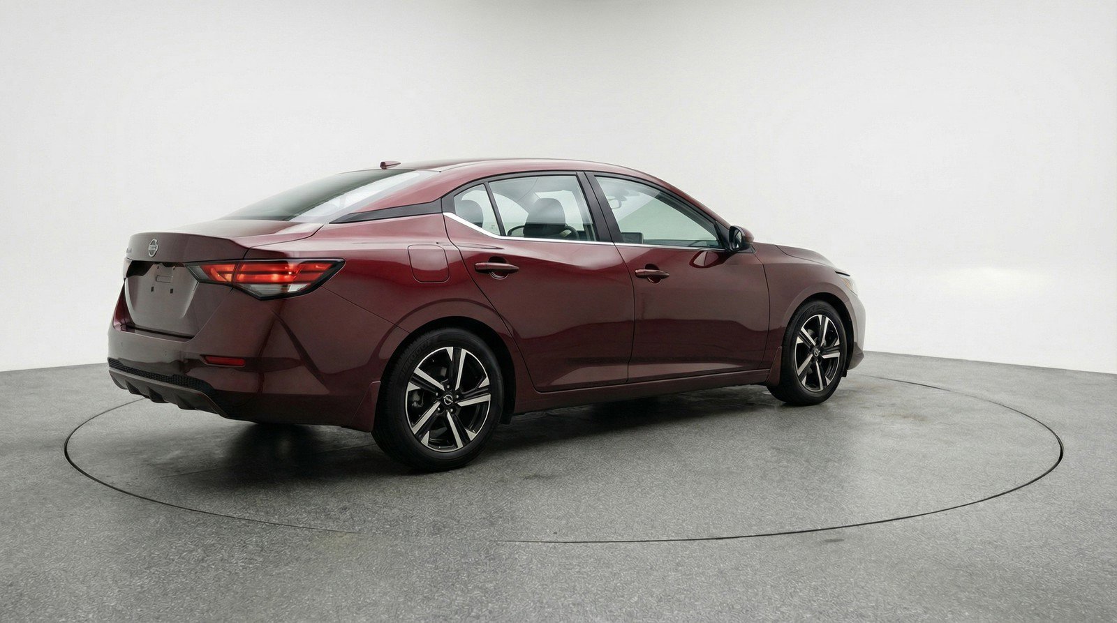Used 2025 Nissan Sentra SV FWD image 9