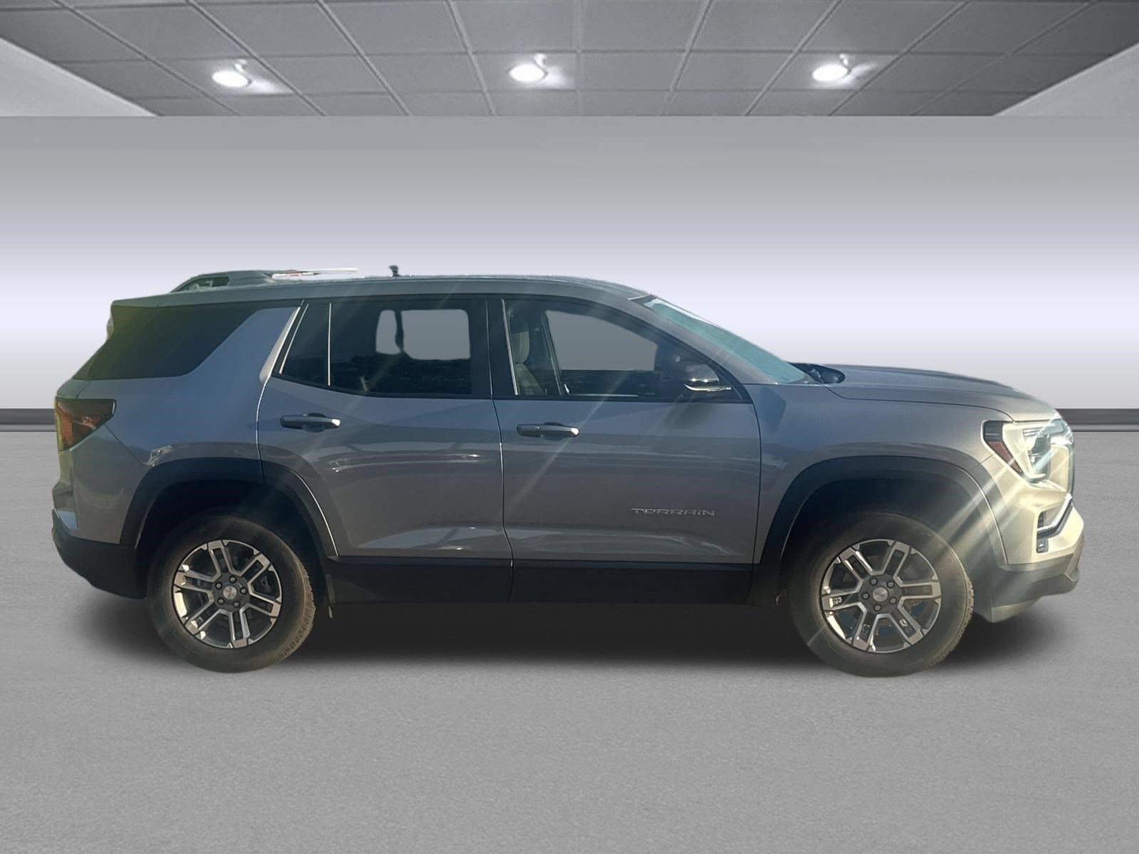 Used 2026 GMC Terrain Elevation w/ Technology Package II AWD/4WD image 2