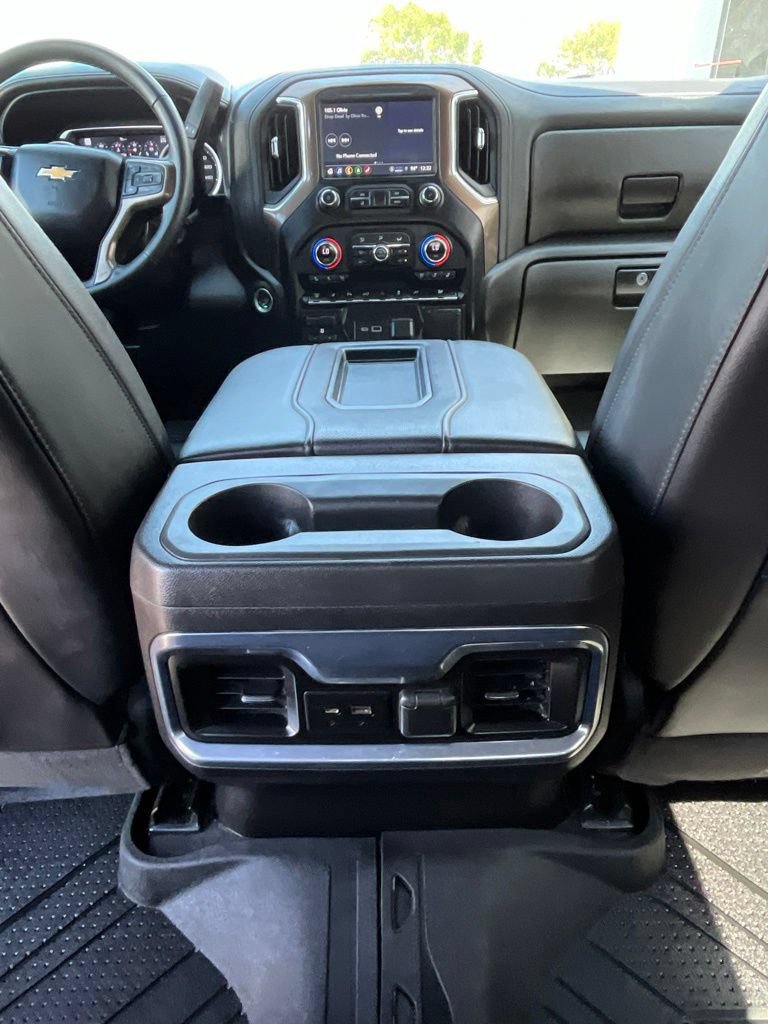 Used 2022 Chevrolet Silverado 3500 High Country w/ Technology Package AWD/4WD image 32