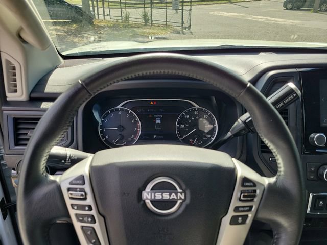 Used 2024 Nissan Titan SV w/ SV Convenience Package image 16