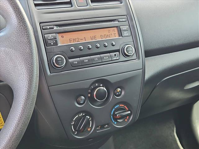 Used 2015 Nissan Versa S Plus FWD image 19