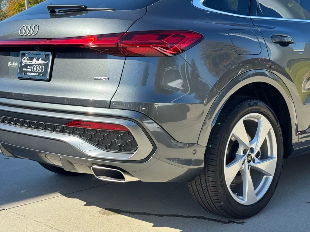 New 2025 Audi Q5 Prestige image 16