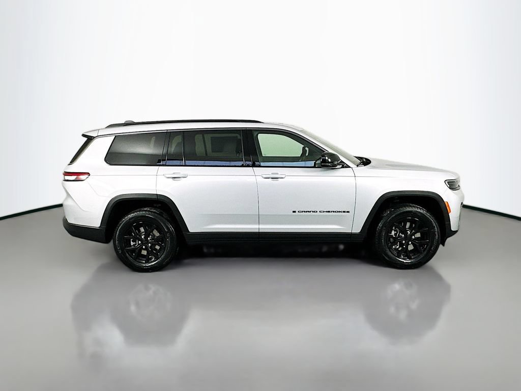 New 2026 Jeep Grand Cherokee L 4WD image 8