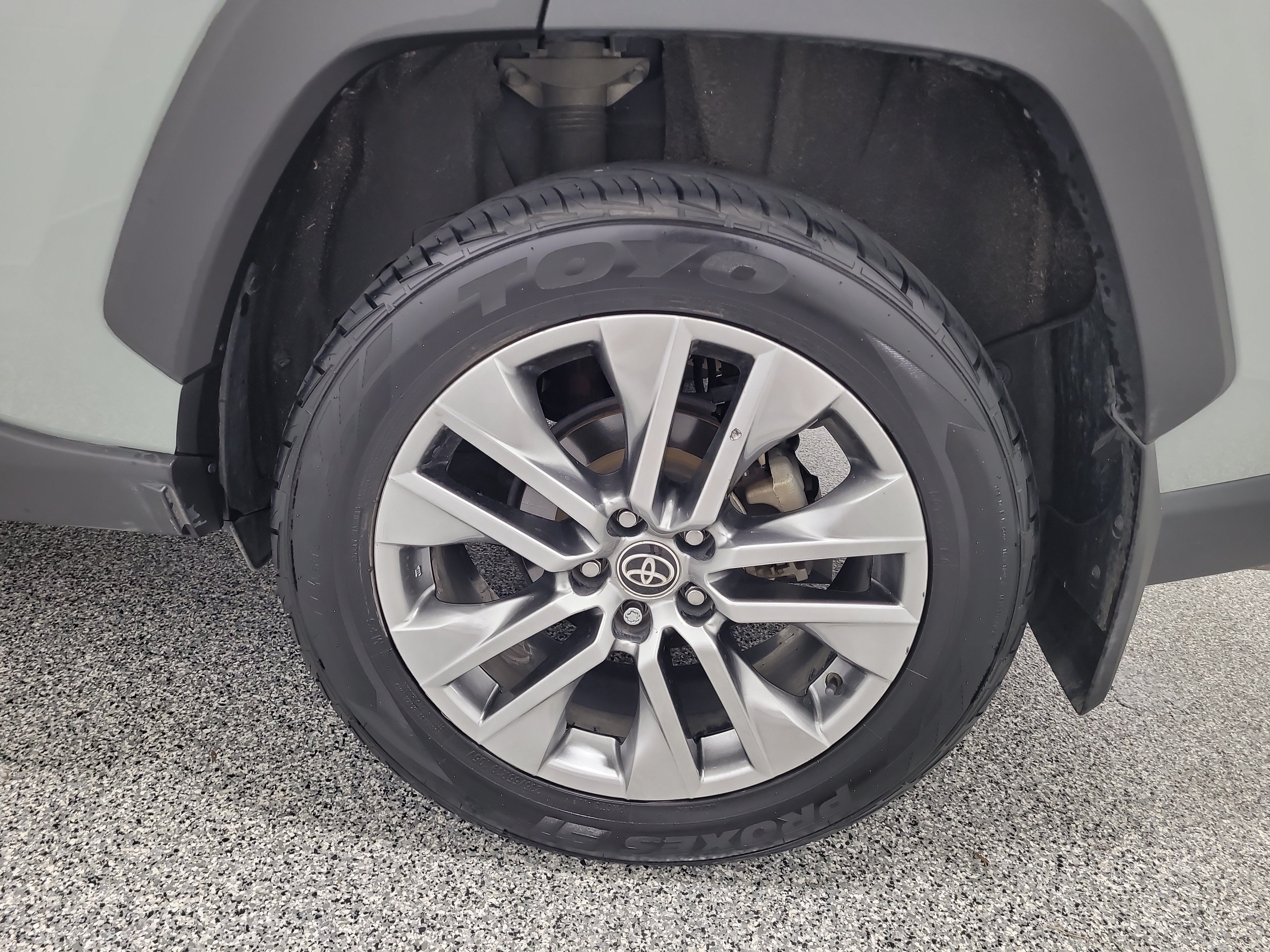 Used 2022 Toyota RAV4 XLE Premium FWD image 9