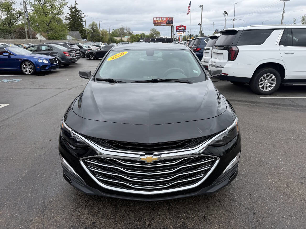 Used 2020 Chevrolet Malibu LS FWD image 2