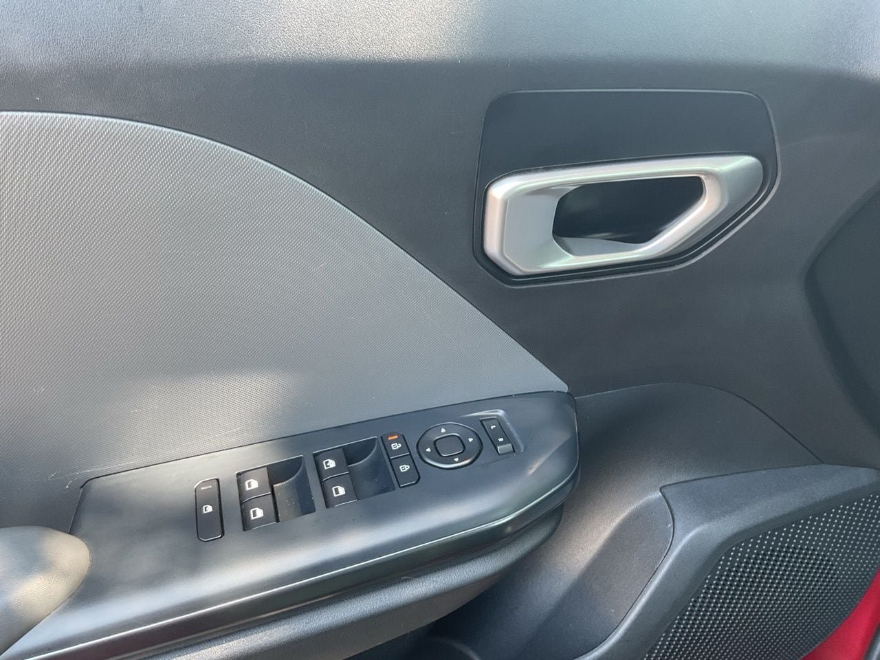 Used 2025 Kia K4 FWD image 20