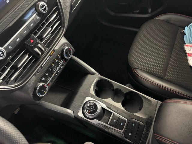Used 2025 Ford Escape ST-Line Select AWD/4WD image 15
