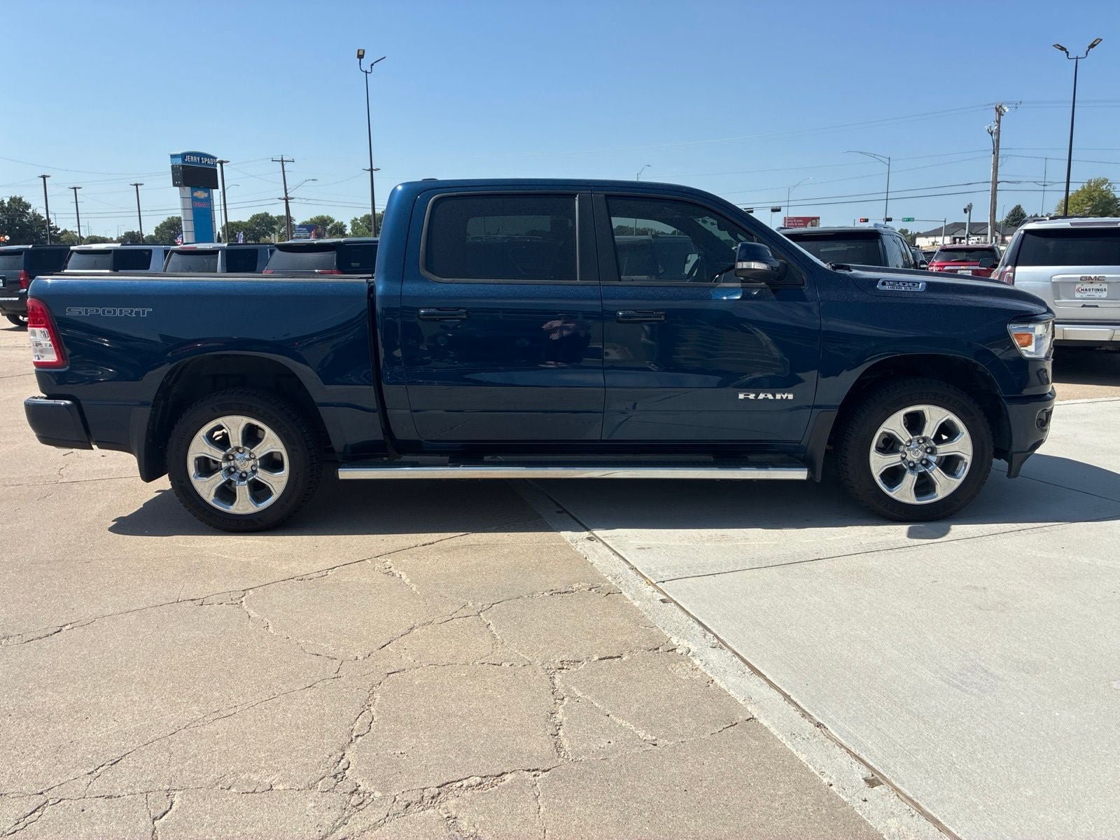 Used 2022 RAM 1500 Big Horn AWD/4WD image 8