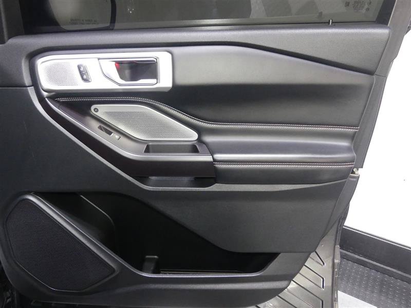 Used 2020 Ford Explorer ST w/ Premium Technology Package AWD/4WD image 19