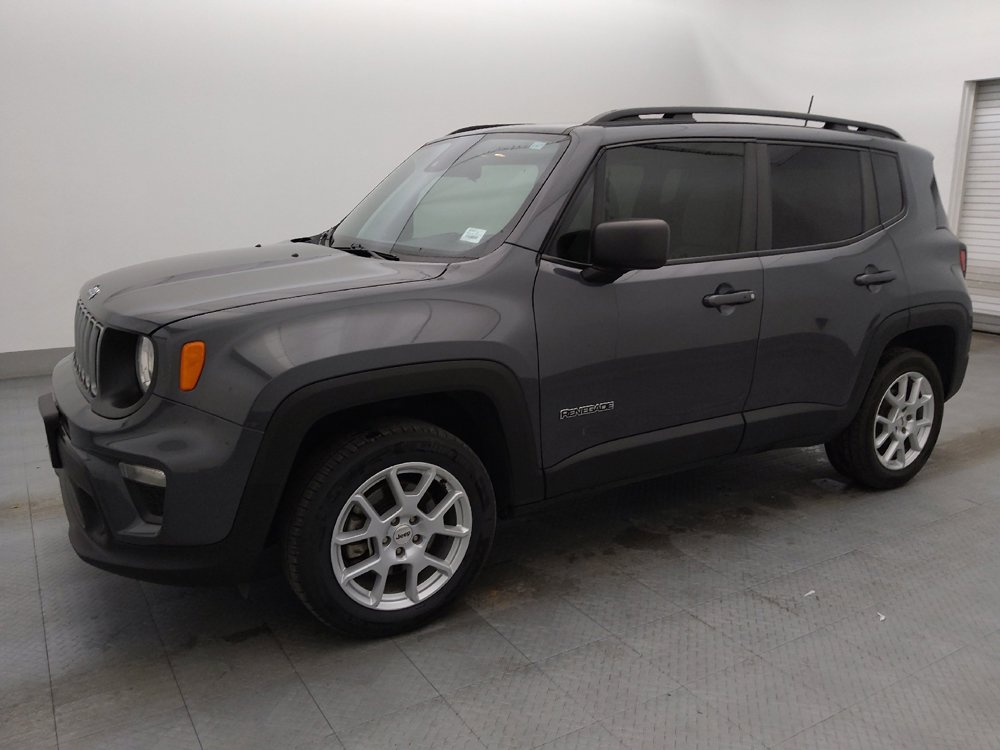 Used 2022 Jeep Renegade Latitude w/ Sun/Sound Group image 2