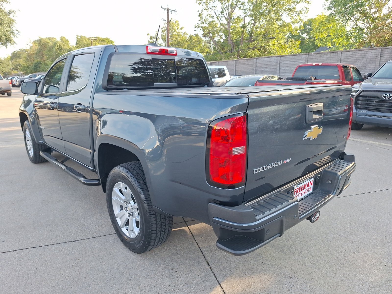 Used 2020 Chevrolet Colorado LT w/ Safety Package RWD image 4