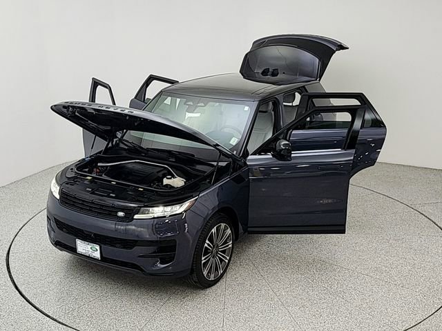 Certified 2024 Land Rover Range Rover Sport SE image 39