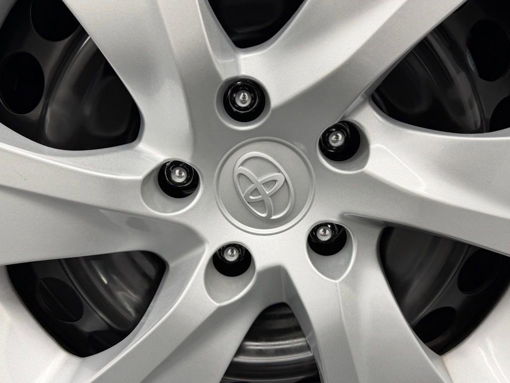 Certified 2025 Toyota RAV4 LE FWD image 17