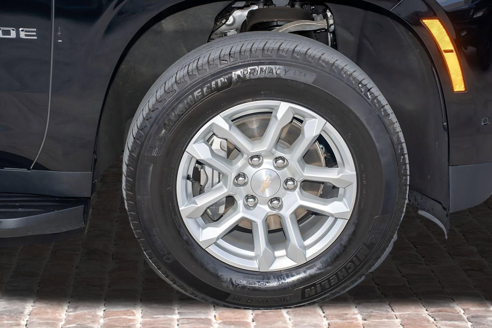 Used 2025 Chevrolet Tahoe LT image 42