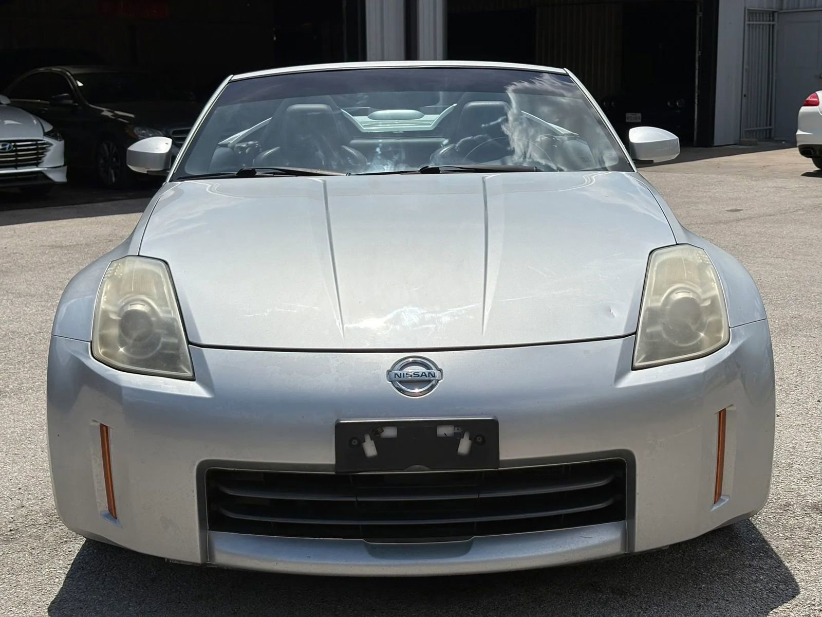 Used 2006 Nissan 350Z Touring RWD image 2