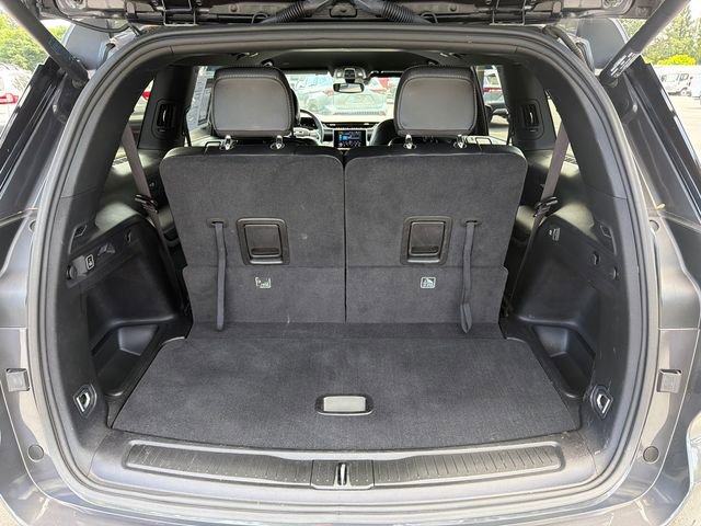 Used 2023 Jeep Grand Cherokee L Laredo RWD image 18