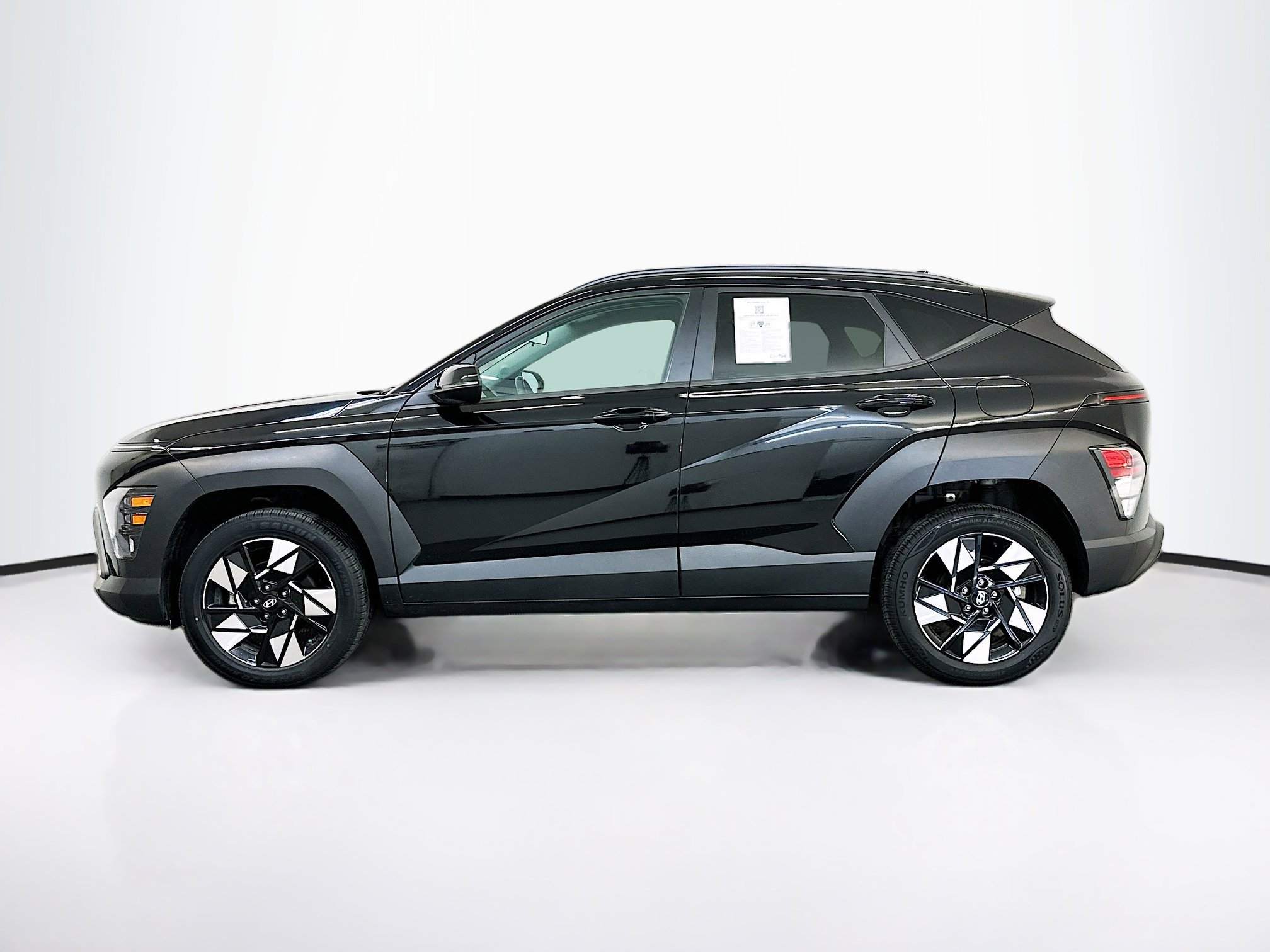 Used 2024 Hyundai Kona SEL image 4